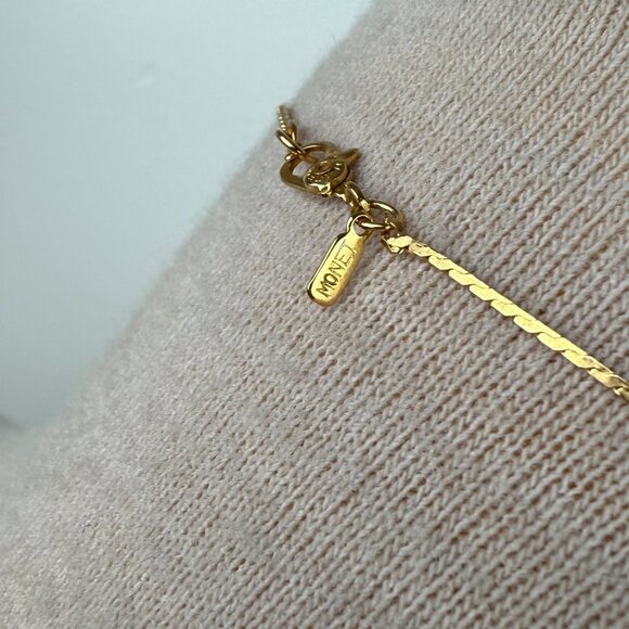 Vintage Monet Gold Tone Bow Pendant Necklace 14.75" - Picture 4 of 7